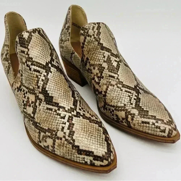 CHINESE LAUNDRY | Fortune Ankle Boot | Tan + Metallic Snake | NWT 9 - Picture 1 of 12